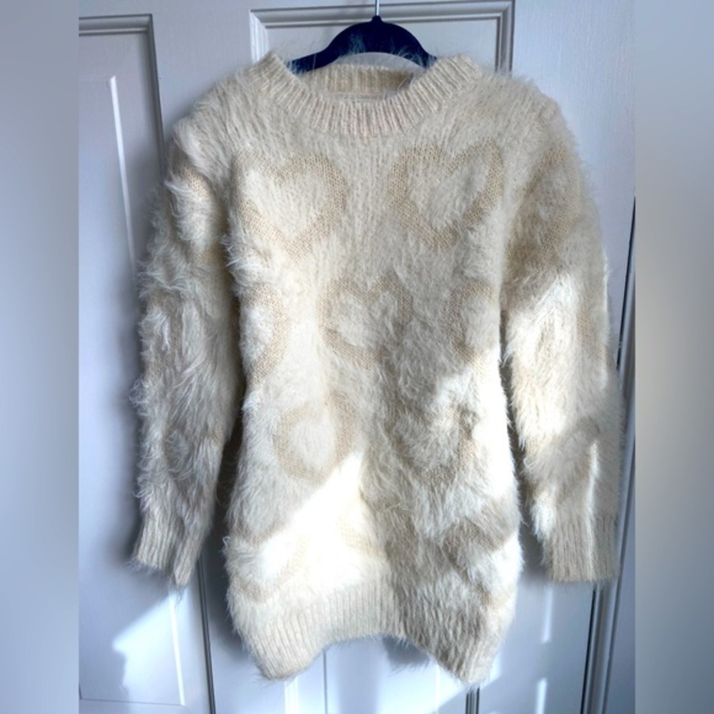 Mini Molly Soft faux fur sweater for girls. size 6